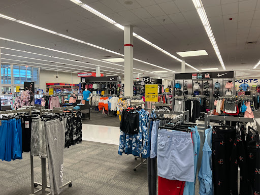 Sporting Goods Store «Academy Sports + Outdoors», reviews and photos, 5802 19th St, Lubbock, TX 79407, USA