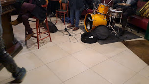 Photo n°44 de Aux 3 canons plus à Creil ()