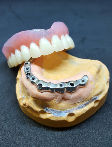 Laborator dentar Dentamir CAD/CAM - Dentist