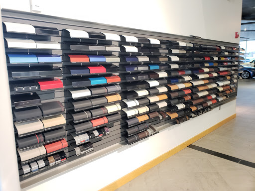 BMW Dealer «BMW of Milwaukee North», reviews and photos, 5990 N Green Bay Ave, Glendale, WI 53209, USA