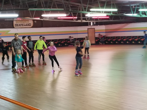 Roller Skating Rink «Western Skateland», reviews and photos, 930 W 17th St, Bloomington, IN 47404, USA