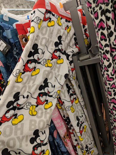 Department Store «Walmart Supercenter», reviews and photos, 1410 S Randall Rd, Algonquin, IL 60102, USA