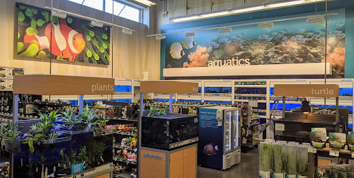 Pet Supply Store «Petco Animal Supplies», reviews and photos, 12444 NW 10th St #301, Yukon, OK 73099, USA