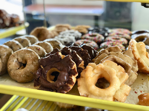 Donut Shop «Jelly Donut», reviews and photos, 2097 N Towne Ave, Pomona, CA 91767, USA