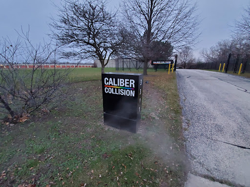 Auto Body Shop «ABRA Auto Body & Glass», reviews and photos, 3311 16th St, Zion, IL 60099, USA