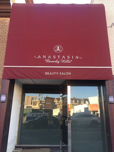 Shopping Mall «Brentwood Place Shopping Center», reviews and photos, 12019 Wilshire Blvd, Los Angeles, CA 90049, USA