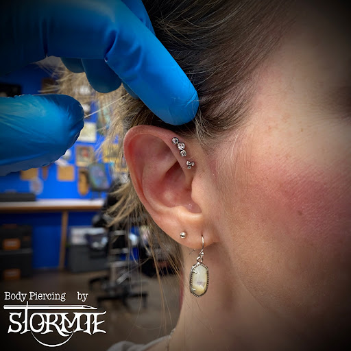 Tattoo Shop «Bayou City Body Shop Tattoo Studio», reviews and photos, 4025 Hwy 6 N #105b, Houston, TX 77084, USA