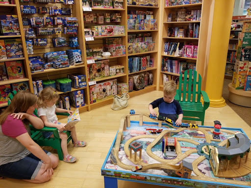 Book Store «Barnes & Noble», reviews and photos, 3100 Main St #1400, Maumee, OH 43537, USA