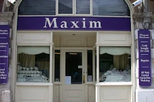 Maxim image