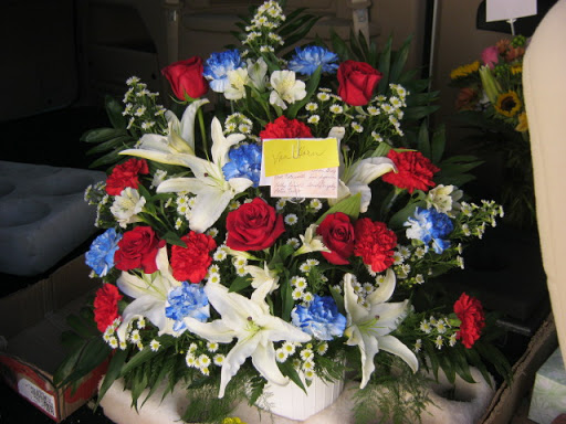 Florist «Heart To Heart Flower Shop», reviews and photos, 137 Fishing Creek Rd, Cape May, NJ 08204, USA