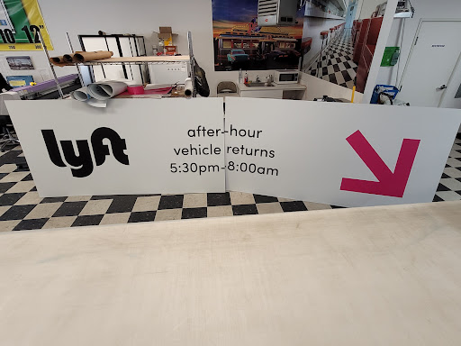 FASTSIGNS image