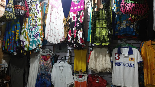 T-shirt shops in Punta Cana