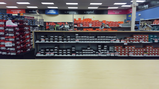 Shoe Store «Shoe Carnival», reviews and photos, 466 Pinnacle Pkwy, Bristol, TN 37620, USA