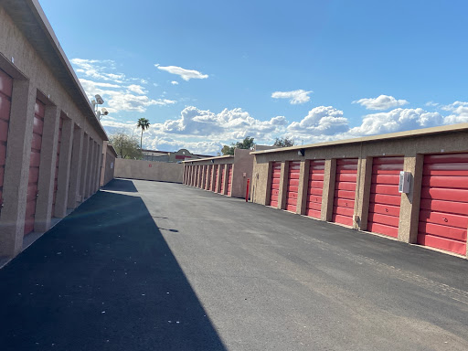 Self-Storage Facility «StorQuest Self Storage», reviews and photos, 10622 W Indian School Rd, Phoenix, AZ 85037, USA