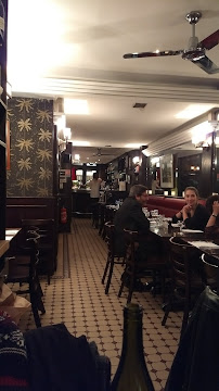 Atmosphère du Restaurant français Le Vin de Bellechasse à Paris - n°8