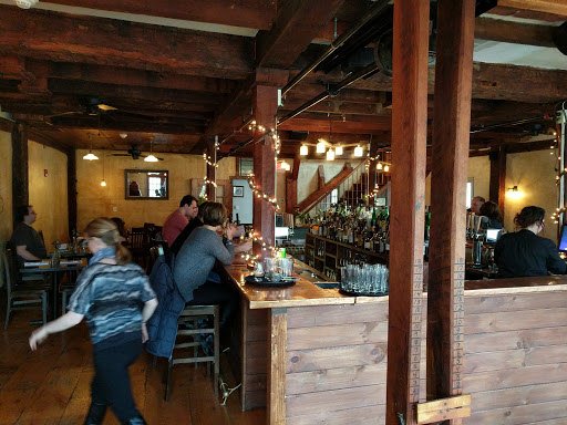 Bar «Tuthilltown», reviews and photos, 14 Grist Mill Ln, Gardiner, NY 12525, USA