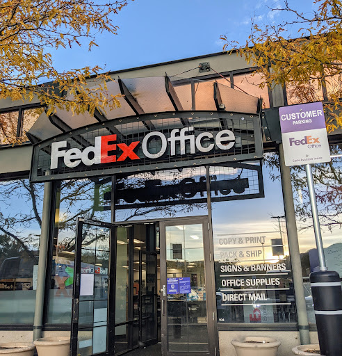 Print Shop «FedEx Office Print & Ship Center», reviews and photos, 2795 Pearl St Suite 104, Boulder, CO 80302, USA