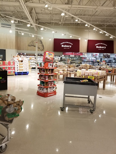 Grocery Store «Meijer», reviews and photos, 1703 Haggerty Rd, Commerce Charter Twp, MI 48390, USA