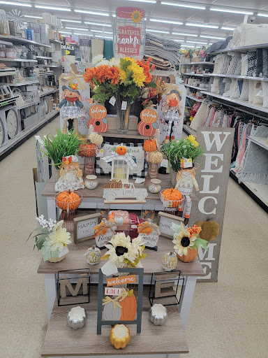 Discount Store «Dollar General», reviews and photos, 1015 W Chicago Ave, East Chicago, IN 46312, USA