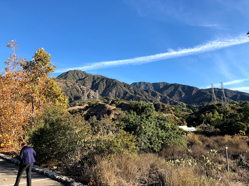 Parking place for Eaton Canyon Falls