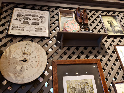 American Restaurant «Cracker Barrel Old Country Store», reviews and photos, 2115 S Church St, Murfreesboro, TN 37130, USA