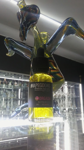 Tobacco Shop «BLUE MOON SMOKE SHOP», reviews and photos, 896 Massachusetts Ave, Cambridge, MA 02139, USA