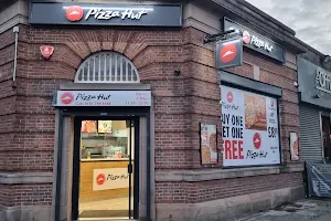 Pizza Hut Delivery image