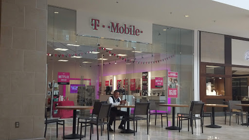 Shopping Mall «Westfield Galleria at Roseville», reviews and photos, 1151 Galleria Blvd, Roseville, CA 95678, USA