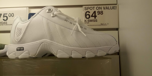 Shopping Mall «Woodforest Shopping Center», reviews and photos, 443 Uvalde Rd, Houston, TX 77015, USA