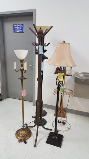 Thrift Store «Goodwill Retail Store of Lake St. Louis», reviews and photos, 913 Robert Raymond Dr, Lake St Louis, MO 63367, USA