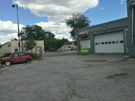 Auto Body Shop «Piscazzi Auto Body dba Summit County Classics», reviews and photos, 752 N Main St, Akron, OH 44310, USA