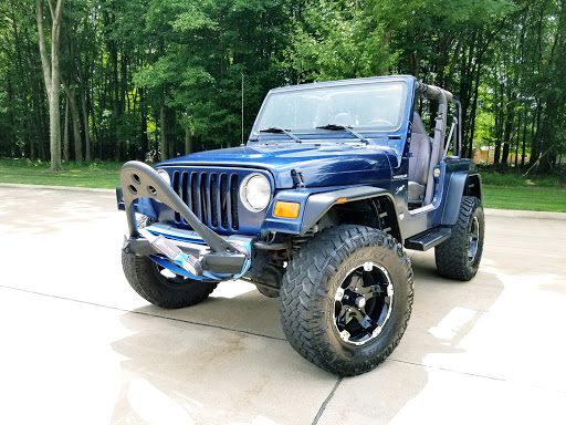 Car Dealer «Pure Automotive», reviews and photos, 4509 Renaissance Pkwy, Warrensville Heights, OH 44128, USA