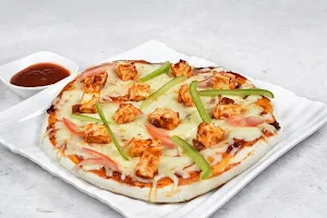 Shri's PIZZA 'N' Pasta image