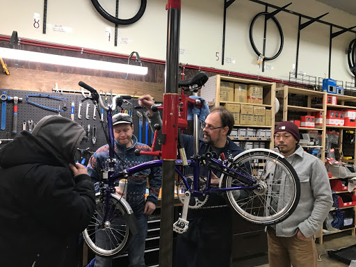 Bicycle Store «Cosmic Bikes Inc.», reviews and photos, 4641 N Milwaukee Ave, Chicago, IL 60630, USA