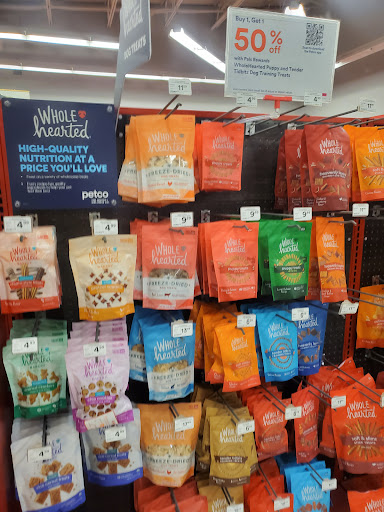 Pet Supply Store «Petco Animal Supplies», reviews and photos, 10025 N Michigan Rd #160, Carmel, IN 46032, USA