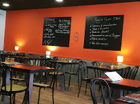 Atmosphère du Restaurant français Le Retinton à Beaujeu - n°10