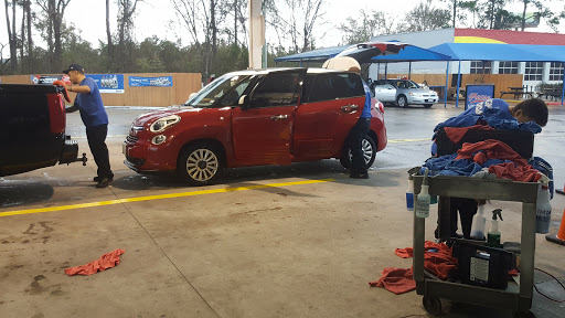 Car Wash «Simoniz Car Wash», reviews and photos, 2502 W Davis St, Conroe, TX 77304, USA