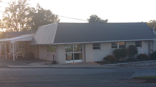 Grocery Store «Delta Discount Grocery & More», reviews and photos, 520 Main St, Delta, PA 17314, USA