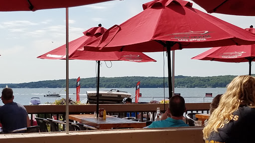 The Boat House Bar & Grill