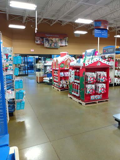 Pet Supply Store «PetSmart», reviews and photos, 421 Commerce Dr, Victor, NY 14564, USA