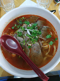 Goveja juha du Restaurant servant des nouilles chinoises Les Pâtes Vivantes de Lyon - n°14