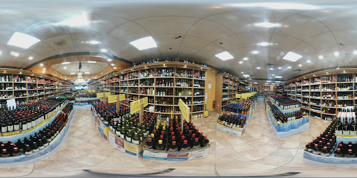 Wine Store «Pavilion Wine and Spirits», reviews and photos, 361 S Oyster Bay Rd, Plainview, NY 11803, USA