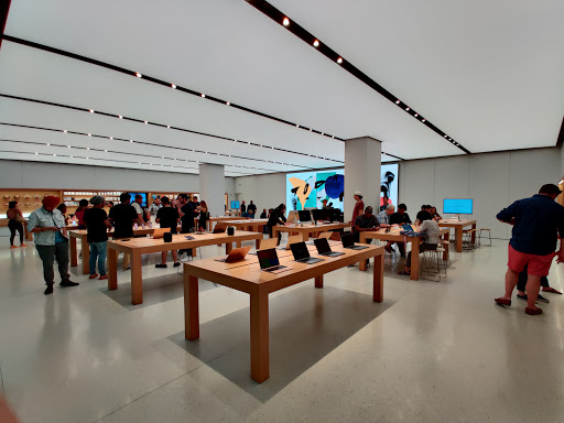 Computer Store «Apple Green Hills», reviews and photos, 2126 Abbott Martin Rd, Nashville, TN 37215, USA