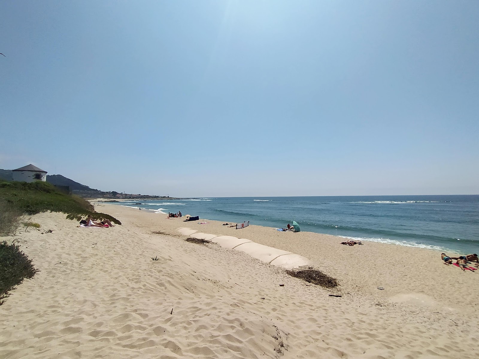 Foto de Praia de Moledo con recta y larga