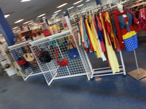 Thrift Store «Goodwill Boynton Beach Store & Donation Center», reviews and photos