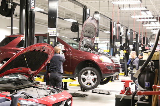 Mercedes Benz Dealer «Mercedes-Benz of Denver», reviews and photos, 940 S Colorado Blvd, Denver, CO 80246, USA