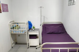 Klinik Bersalin Bidan Yuni image