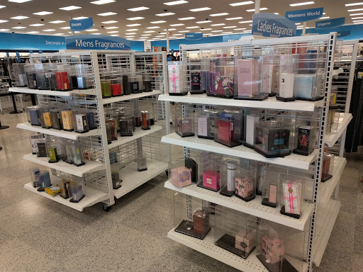 Clothing Store «Ross Dress for Less», reviews and photos, 484 Randall Rd, South Elgin, IL 60177, USA