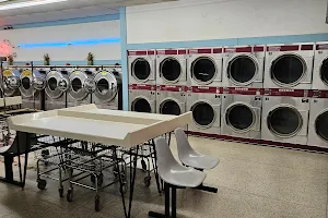Sud-Z Coin Laundry image