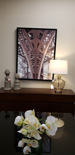 Furniture Store «Raymour & Flanigan Furniture and Mattress Store», reviews and photos, 275 Glen Cove Rd, Carle Place, NY 11514, USA